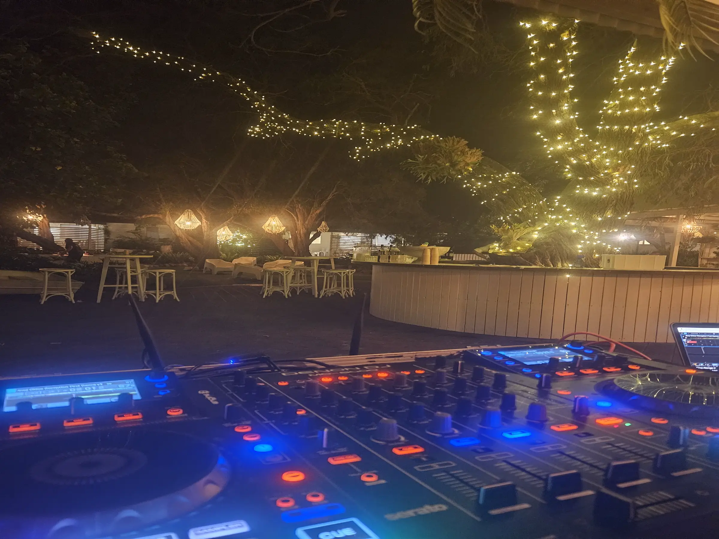 The Cove Jervis Bay wedding DJ guide