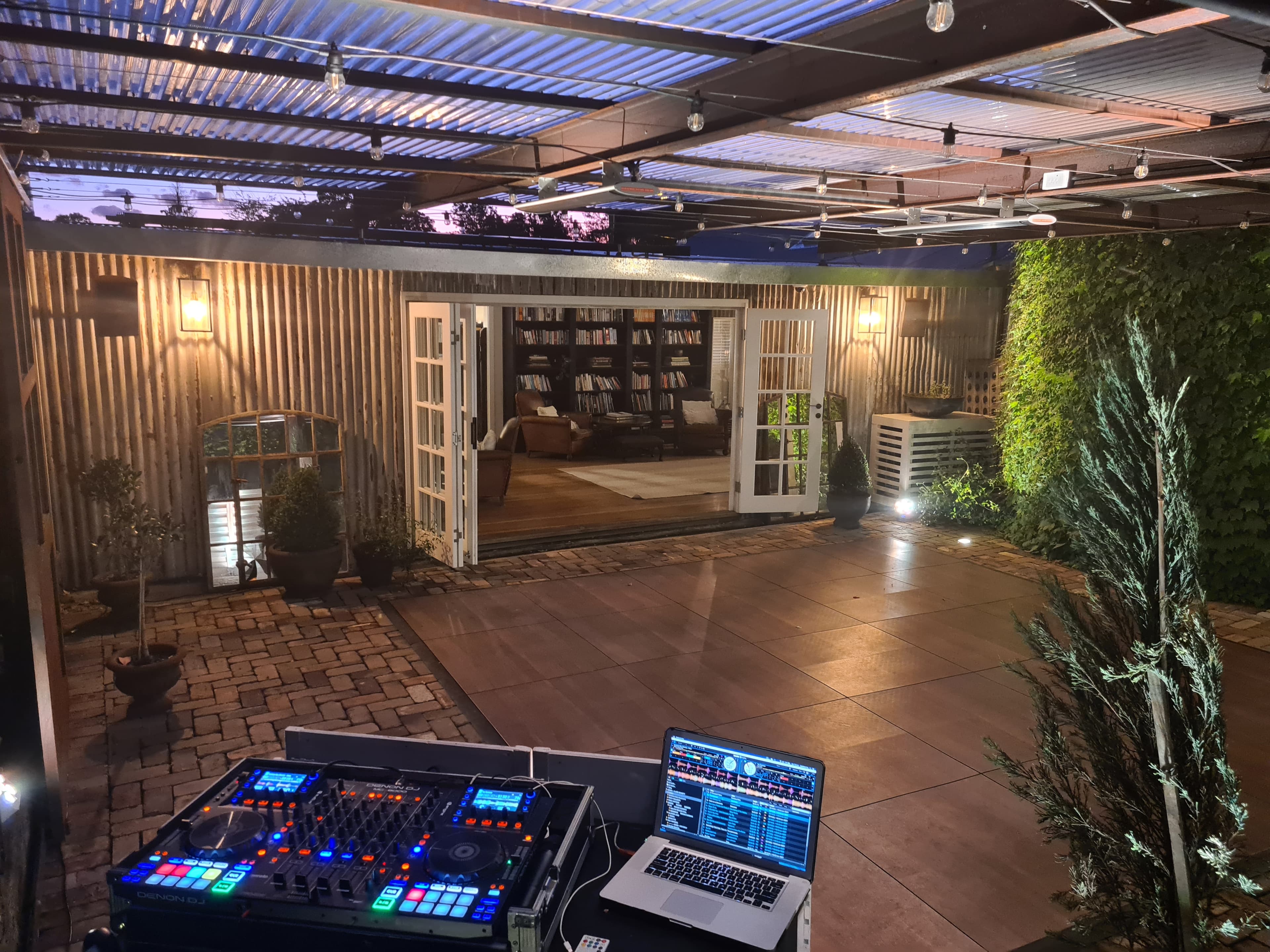 THE HOMESTEAD IN BERRY wedding DJ — Berry